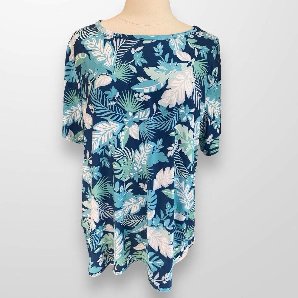 Croft & Barrow Woman's Size 1X Shirt Top Stretch Slinky Flowy Travel Lightweight